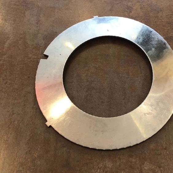 Anneau de brûleur 170 / 105 mm inférieur pour insert à mazout 6 kW Acier chromé