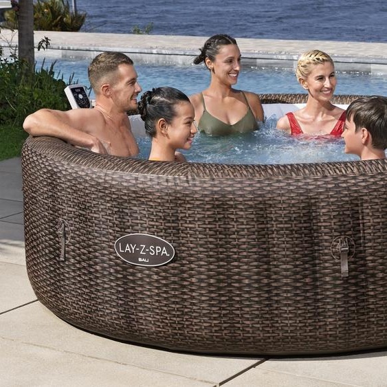 Bestway® LAY-Z-SPA® Spa à économie dénergie Bali AirJet™ avecApp + groupe de pompage UltraFit™ intégré, pour 7 personnes Ø 216 x 71 cm, aspect rotin (brun chocolat)