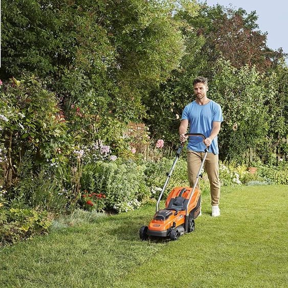 Black & Decker Akku-Rasenmaeher, 2x18V, 2x4,0Ah, 33cm