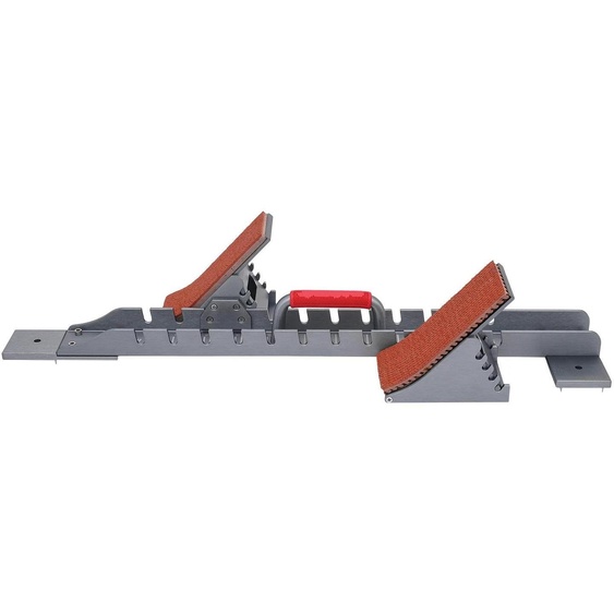 Blocs de départ réglables - Angle de pédale réglable en 4 positions - Plage de réglage : 55 cm - Dimensions : 24 x 90 cm - Matériaux : aluminium et caoutchouc - Adaptés aux pistes en plastique ou en cendres - Couleur : gris argenté