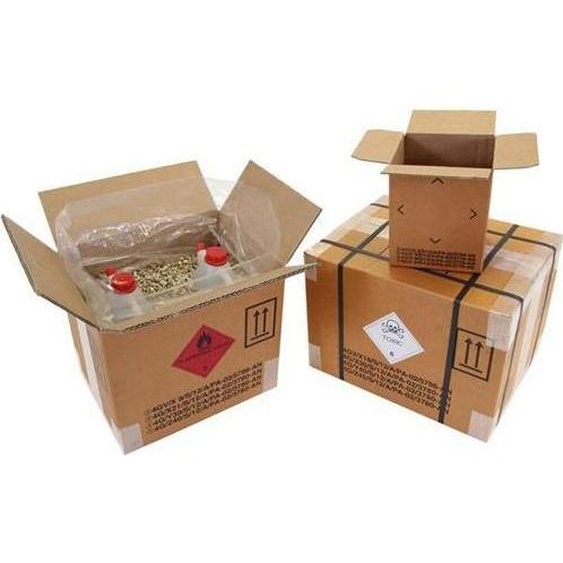 Carton pour produits dangereux Agrément quadruple à double cannelure Dimensions 570x370x430mm L Contenu 90l