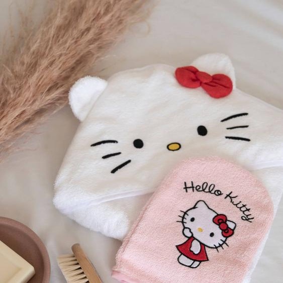 Coffret cadeau bébé cape de bain et gant de toilette Hello Kitty blanc