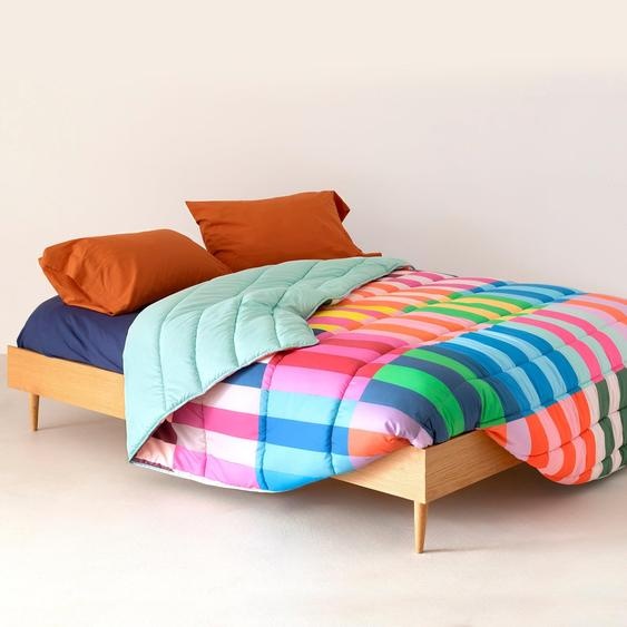 Color pop Couette 180x260 cm (lit 80/90/105) 270x260 cm (lit 160/180) 100 % microfibre (extérieur) 100 % polyester (garnissage) Fabriqué en Europe
