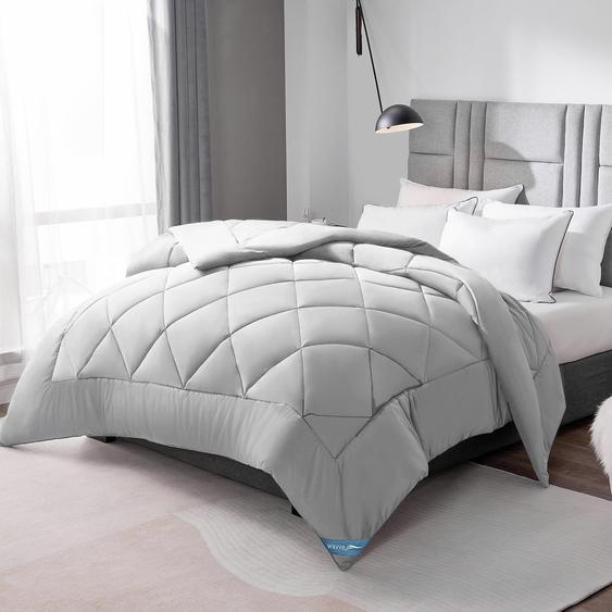 Couette 200 x 200 cm pour toutes les saisons en gris clair