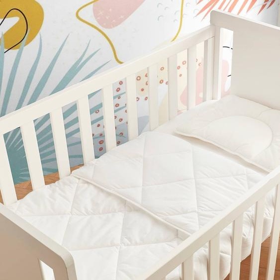 Couette bébé légère Bout dChou anti-acariens traitée ProNeem blanc