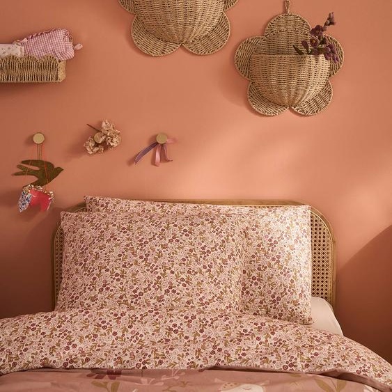 Décorations murales fleurs en papier beige