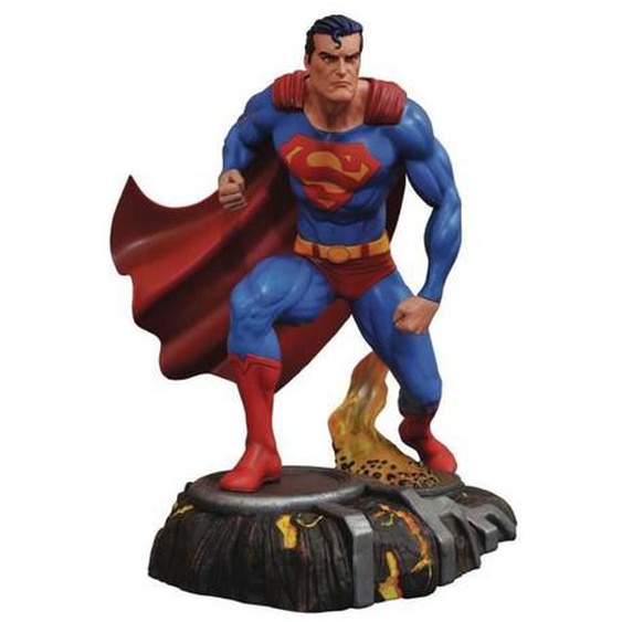 Statuette - DIAMOND SELECT - Superman - 25 cm - Plastique - Résine - Intérieur