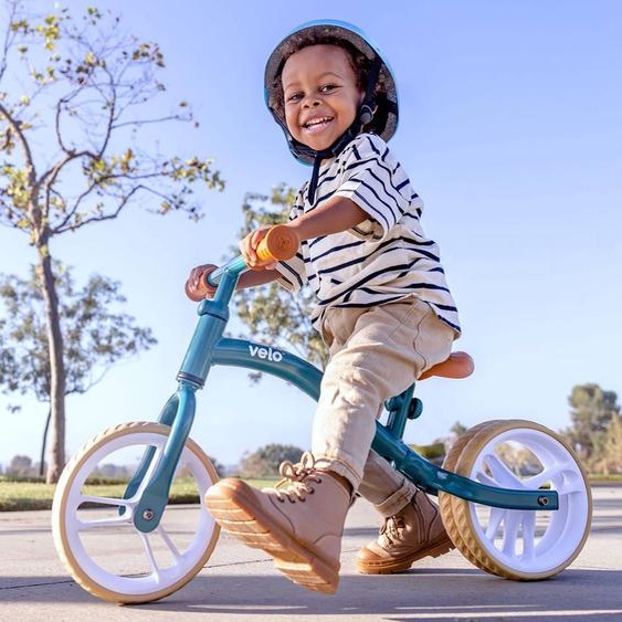 Draisienne Junior, Légère, Équipée Dune Double Roue Arrière Vert