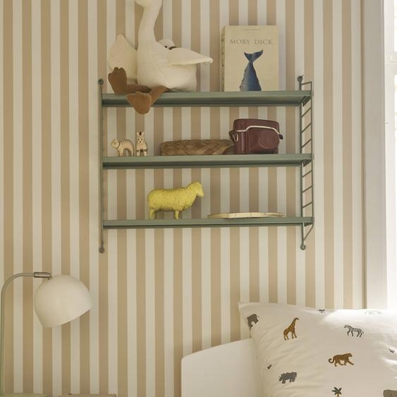 Etagère murale filaire en métal vert