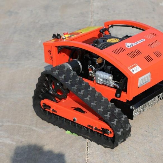 Faucheuse à chenilles télécommandée avec moteur de 7,9 CV et 225 cm³ de Loncin FRASCIO NEW TECNOLOGY