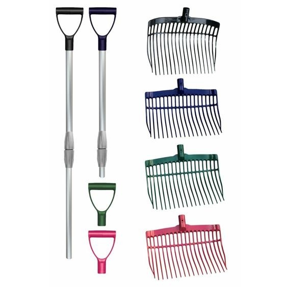 Fourche à fumier plastique noir avec alu. Manche dans un carton