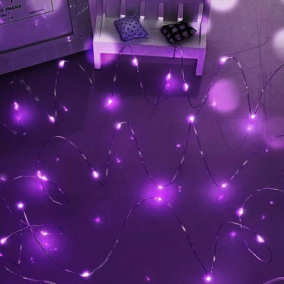 Guirlande Lumineuse à Piles,16ft/5M 50LEDs,Éclairage dAmbiance Violet pour Fête Mariage Vacances Noël Nouvel An Décoration
