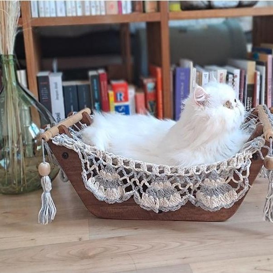 Hamac pour chat écru/gris avec support en bois