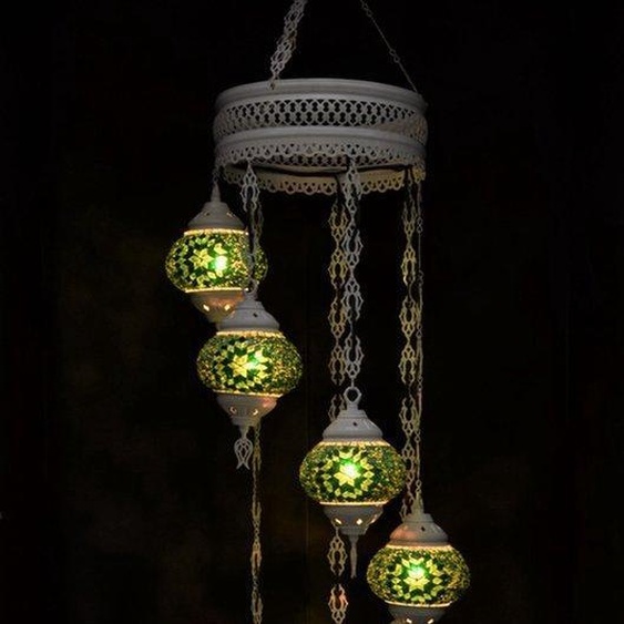 Lampe suspendue en verre vert et blanc avec une mosaïque orientale, à 7 globes, fabriquée à la main en Turquie, blanc crème