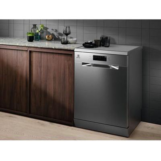 Lave vaisselle 60 cm ESM48400SX Satellite Clean