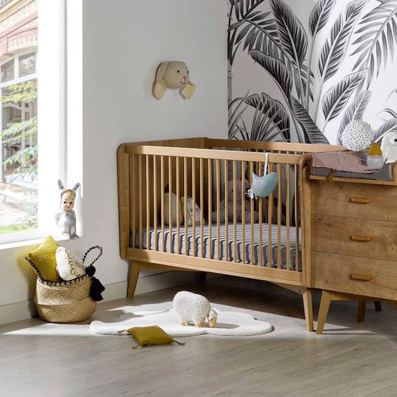 Lit Bébé Évolutif Icone Avec Petite Commode Et Plan À Langer Chêne