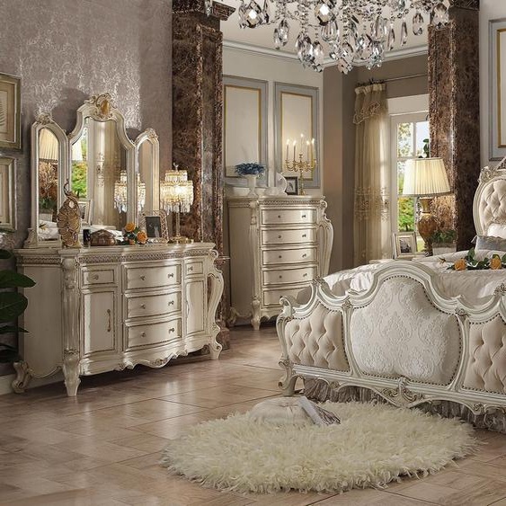 Lit classique baroque rococo style Chesterfield double cuir hôtel lits antiques