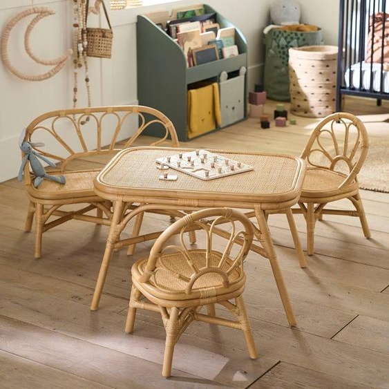 Lot 2 chaises et table en rotin bois