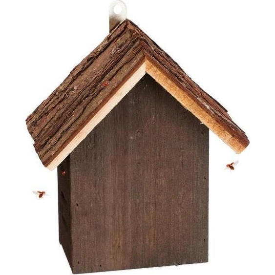 Maison coccinelle en bois