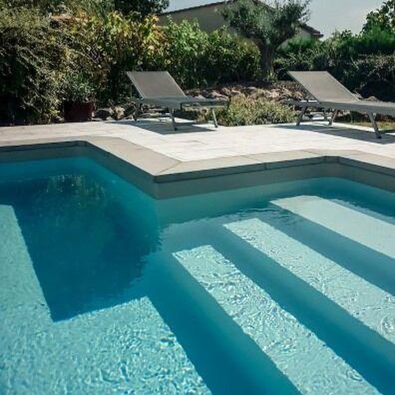Margelle piscine SILA : bassin de 4.00 x 2.50 m