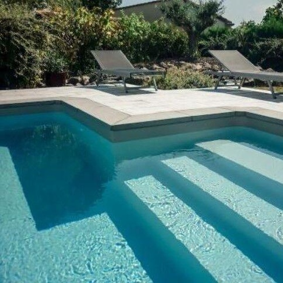Margelle piscine SILA : bassin de 6.00 x 3.00 m