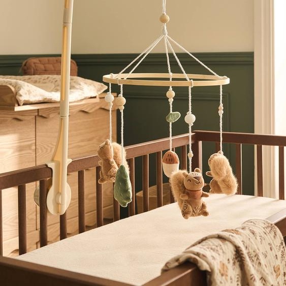 Mobile musical pour lit bébé beige