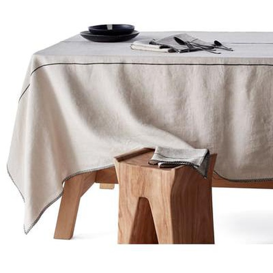Nappe en lin, Tojos