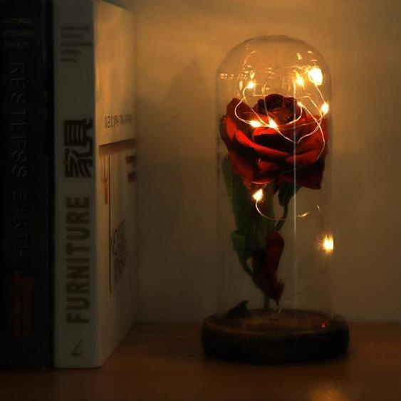 OMABETA Fleur de rose préservée LED Lampe de Fleur Rose avec Couvercle en Verre et Base en Bois Cadeau Saint deco statuette Rouge