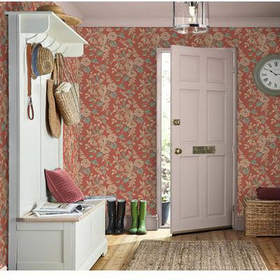 Papier peint Laura Ashley Alyworth Trail Terracotta 1005 x 52cm Abricot, sauge sur fond corail