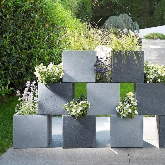Plantenbak en plastique gris (Stony Grey) 40 cm de long 40 cm de large 33 cm de haut 44 l de volume - C-Cube
