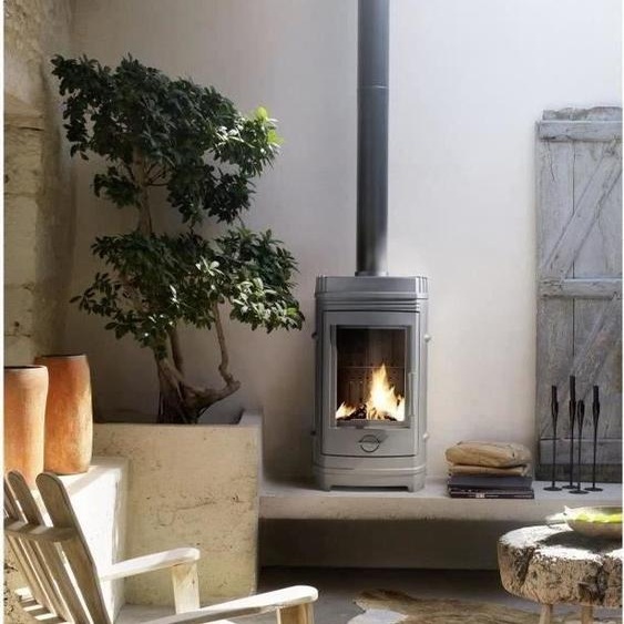 Poêle à Bois INVICTA Cassine, 10 kW, 15 kW Max, Bûches 34 cm, Fonte, Flamme Verte 5 Étoiles, Fabriqué en France