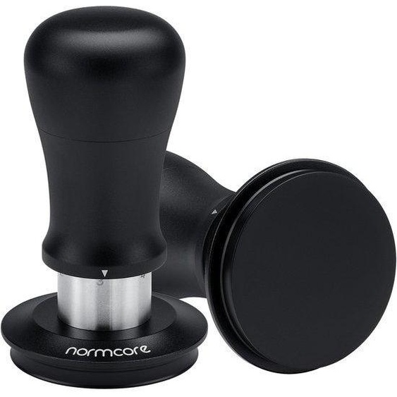 Presse-café en titane, 51 mm, avec mécanisme à ressort, réglage de la pression à six niveaux, socle plat en acier inoxydable au titane avec revêtement en métal précieux, poignée en aluminium siliconé et montants en silicone.