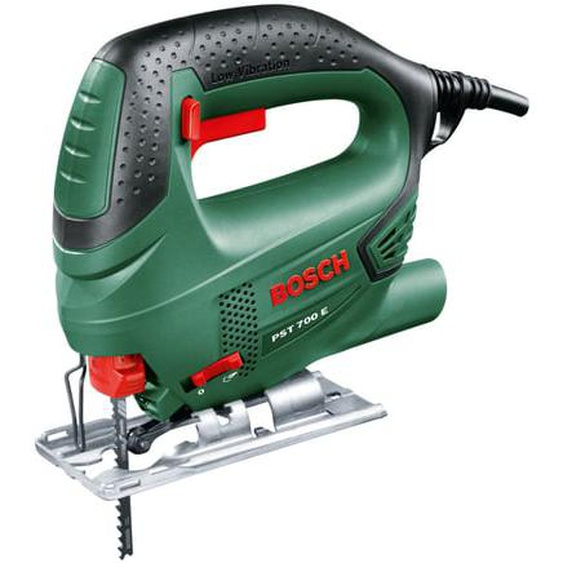 Scie sauteuse filaire BOSCH PST 700 E (500W, coupe 70mm, coffret et 1 lame bois T 144 D)