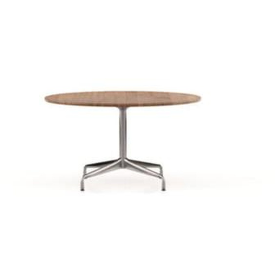 Table Dining Eames Segmented ronde Ø130 cm - Noyer américain massif, huilé - chrome brillant