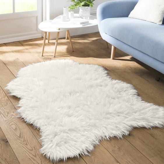 Tapis poils forme peau de bête -