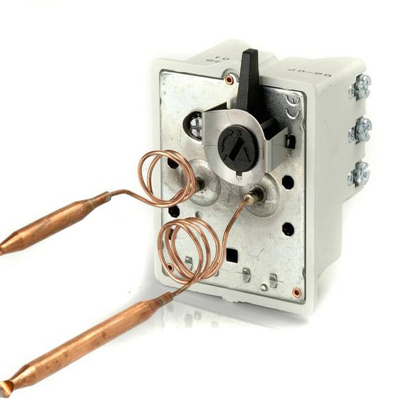 Thermostat chauffe-eau BTS bi-bulbes triphasé L370 + kit de fixation - COTHERM - KBTS900201