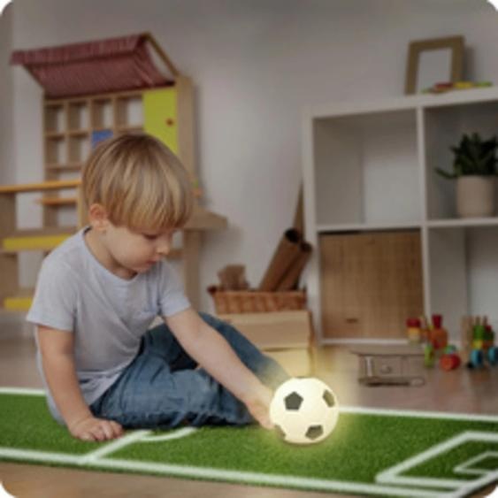 Veilleuse LED en silicone Football, blanc/noir